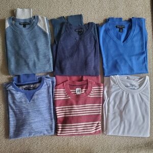 6 like new men's sweaters size Small